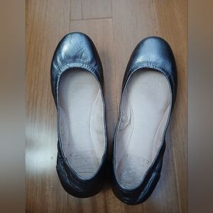 Vince Camuto Ellen Metallic Pewter Grey Leather Ballet Flats Women 7 M like 6.5M